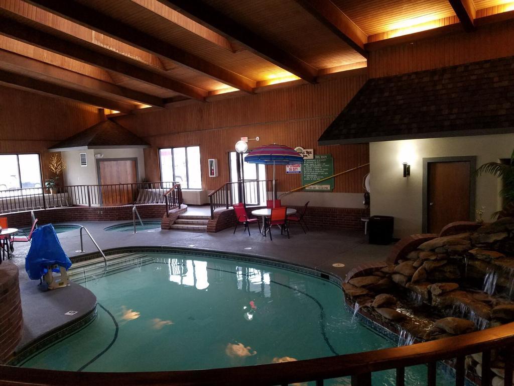 אינדיפנדנס Apple Tree Inn מראה חיצוני תמונה