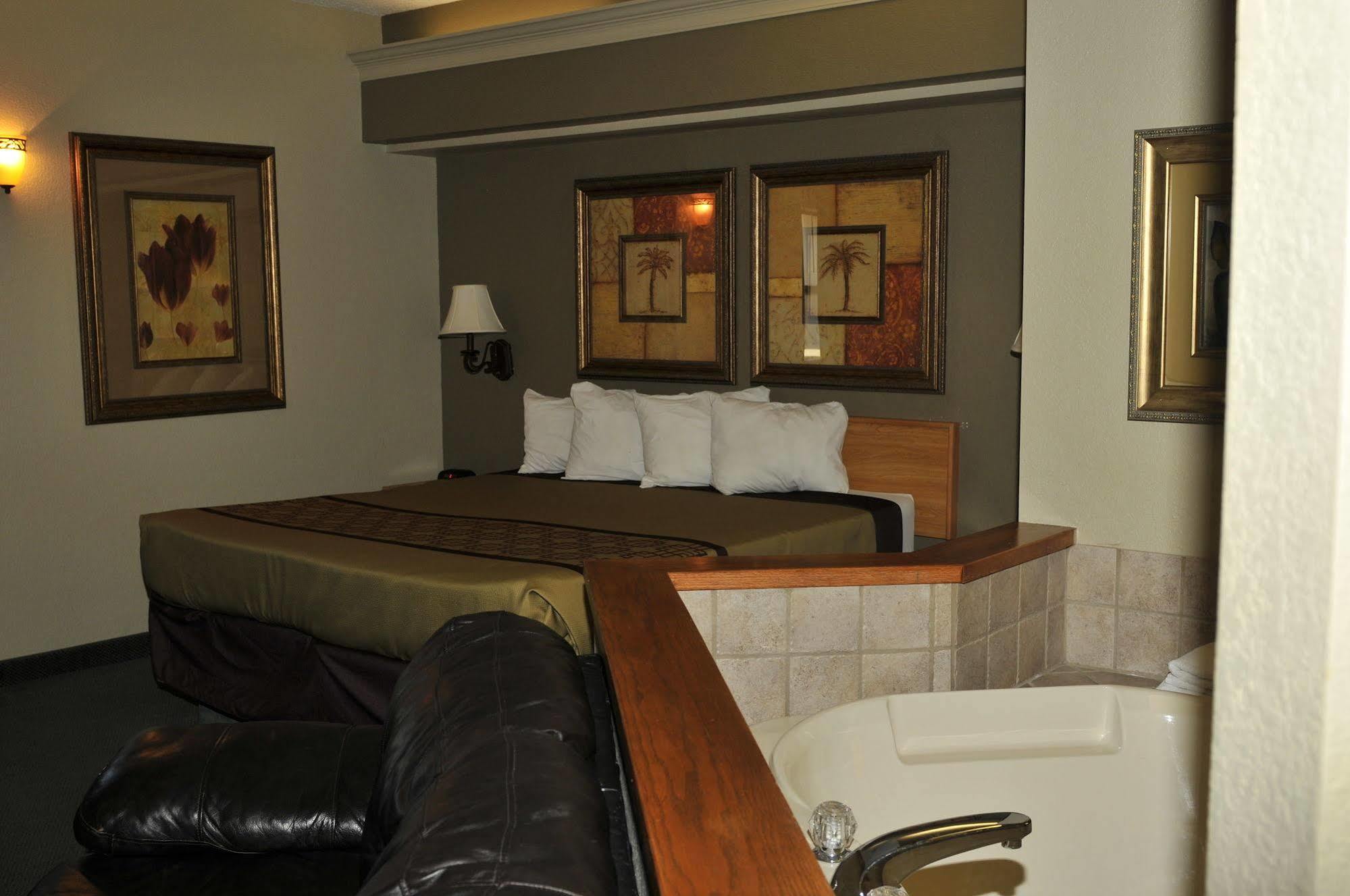 אינדיפנדנס Apple Tree Inn מראה חיצוני תמונה
